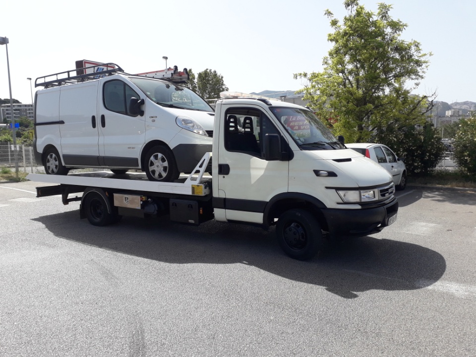 remorquage camion utilitaire Marseille PACA professionnel